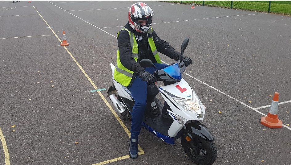 Class AM (Moped & Light Quadricycle)